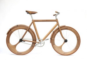 Wooden bike by Jan Gunnewag